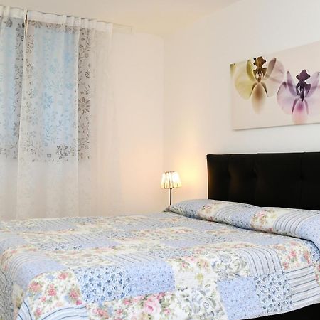 Apartment Gli Ulivi - Tremezzina تريميتْسّو المظهر الخارجي الصورة